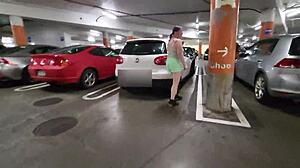 trashy kiwi slut flashes pussy at mall and public street