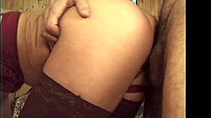 Jeannette la douce opens her Italian ass for gaping