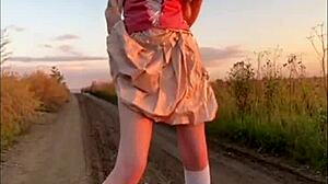 seksi ples kurvaste Elze Kom postane divji.