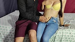 Мамка му! Изневерявам на гаджето си с гореща девствена червенокоса заварена сестра