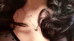 Shemale Wants Naughty Guy to Fuck and Cum in Ass