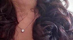 Shemale Wants Naughty Guy to Fuck and Cum in Ass