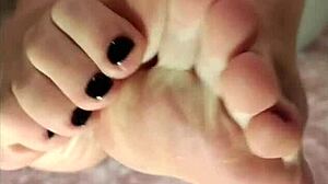 Softcore Feet Worship With Bare Toes