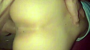 Latina amateur in bedroom workout