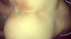 Latina amateur in bedroom workout