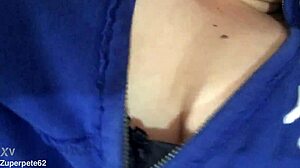 hey, my hot stepsister crystal masturbates for her fans