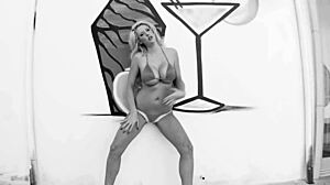 Blonde MILF Courtney Taylor Gets Asshole Creamed as Scarlett Wild Licks