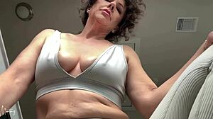 Watch me dominate this workout while you just sit there, beta boy