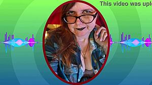 Watch this milf femdom finger herself to orgasm!