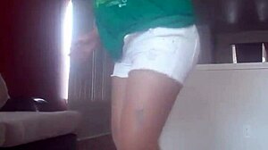 Hey, wanna see some sexy dancing moves?