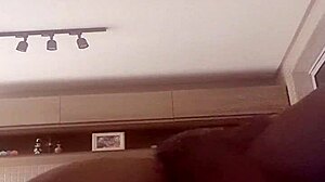 I, Alineflavio, got a creampie from my blonde milf partner.