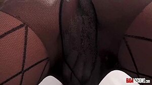 Petite Asian Angelina Moon's Sweet Shaved Creampie Moment