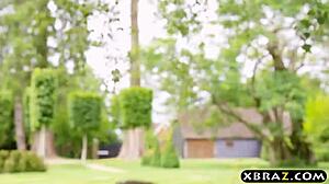 Huge Neighbor Fucks Wife Cassidy Klein