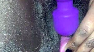 Ebony Wife's Relaxing Toy Session