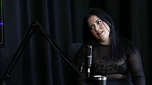 pri melancia with huge ass shares bisexual tastes and big dick preferences