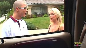 slutty carolyn reese feels her ass fucked and cum in mouth