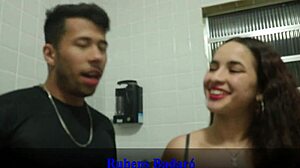 descobri que minha esposa é amante do meu melhor amigo, fiquei com tesão e fizemos uma dp nela 😈 video completo no red sheer