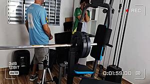 i watch emplyees fuckin in the warehous