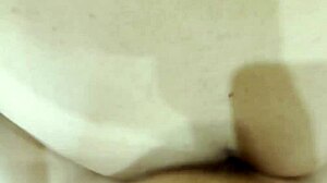 Milf cums on tits 😍