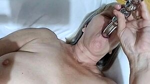 Squirting Housewife Tastes Her Own Piss in Wild Homemade Clip