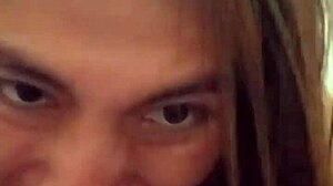 Chica Trans Moaning in Pleasure