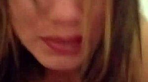 Chica Trans Moaning in Pleasure