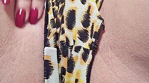 Wanna see this hot puta play solo with her curves?