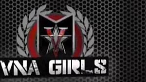 Figona ebony Cher Adele scopata alla festa in piscina