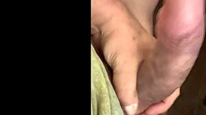hey, stroking this monster cock solo feels amazing, amateurs loving big dick