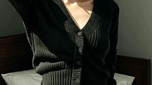 CUTE AND SWEET LINGERIE MODELS SHOW OFF SEXY PANTIES!