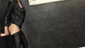 Fetish Babe Gets Bukkake In Messy Gloryhole Blowbang With Heels On!