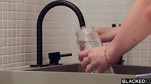 阿玛利亚·戴维斯偷偷溜走操BBC暗恋对象