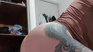 Julianna Prado Shemale Shows Off in Stunning Crossdressing Display