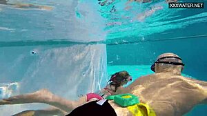 couple films eva sasalka and jason fucking underwater with tight asses