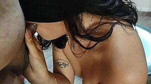 uhh, morrita mexicana de 21 coge con señor 45, so hottt!