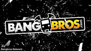 Look at that big ass brunette taking monster cock deepthroat to facial