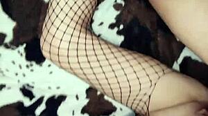 Amateur Video of Sexwife with Stranger