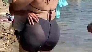 Bunduda Gostosa Prostitute Engages in Detailed Sexual Acts with Clients. Hot Ass Action in Scene.