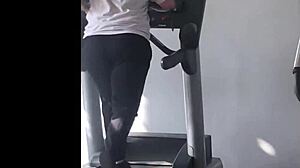 Big Booty Shakes On Treadmill