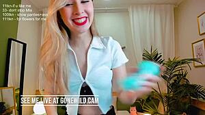 Webcam Slut Fingering Herself with Skilled Hands on Full Display