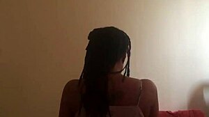 Amateur homemade ebony princess enjoys a casual ride