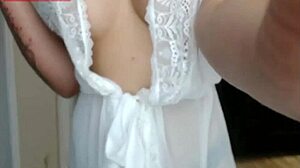 sexy webcam hoe with the perfect body part 1- part 2 at camthot com