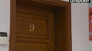 big butt australian slut atlantis deep, you gonna seduce that roommate?