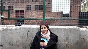 Heyy, check this Indian teen Zarina Massoud pissing in public! 😲