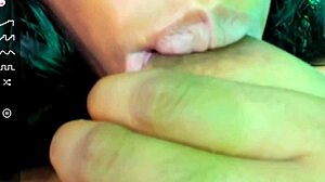 Squirt! Eat my pussy and drink!