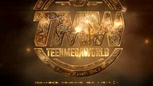 Alice Paradise Dries Pussy With Toy In Solo Masturbation