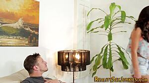 Whitney Westgate scopata a palla