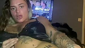 Slutty Goth Fingers Herself After College