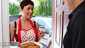 realityjunkies sexy housewife washes perky tits with neighbor's cum after blowjob