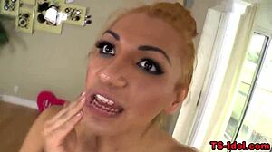 Shemale swallowing spunk 😍